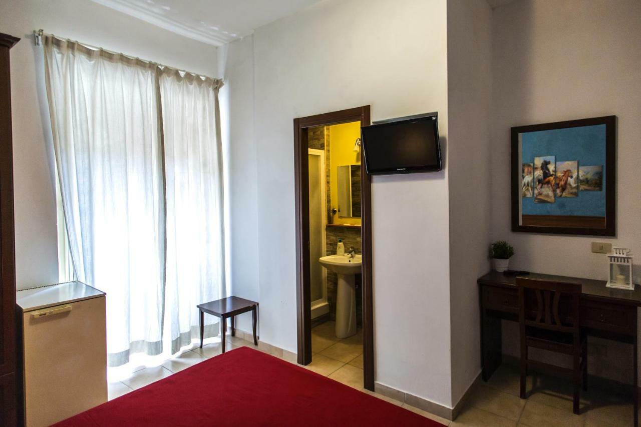 Francesca Tourist Apartment Roma Dış mekan fotoğraf